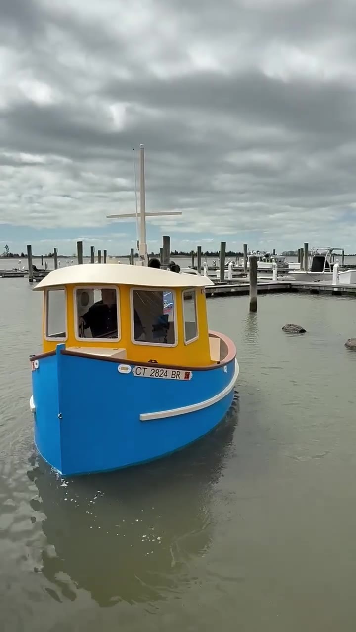 AWOOGA pushing off from the dock for the first time