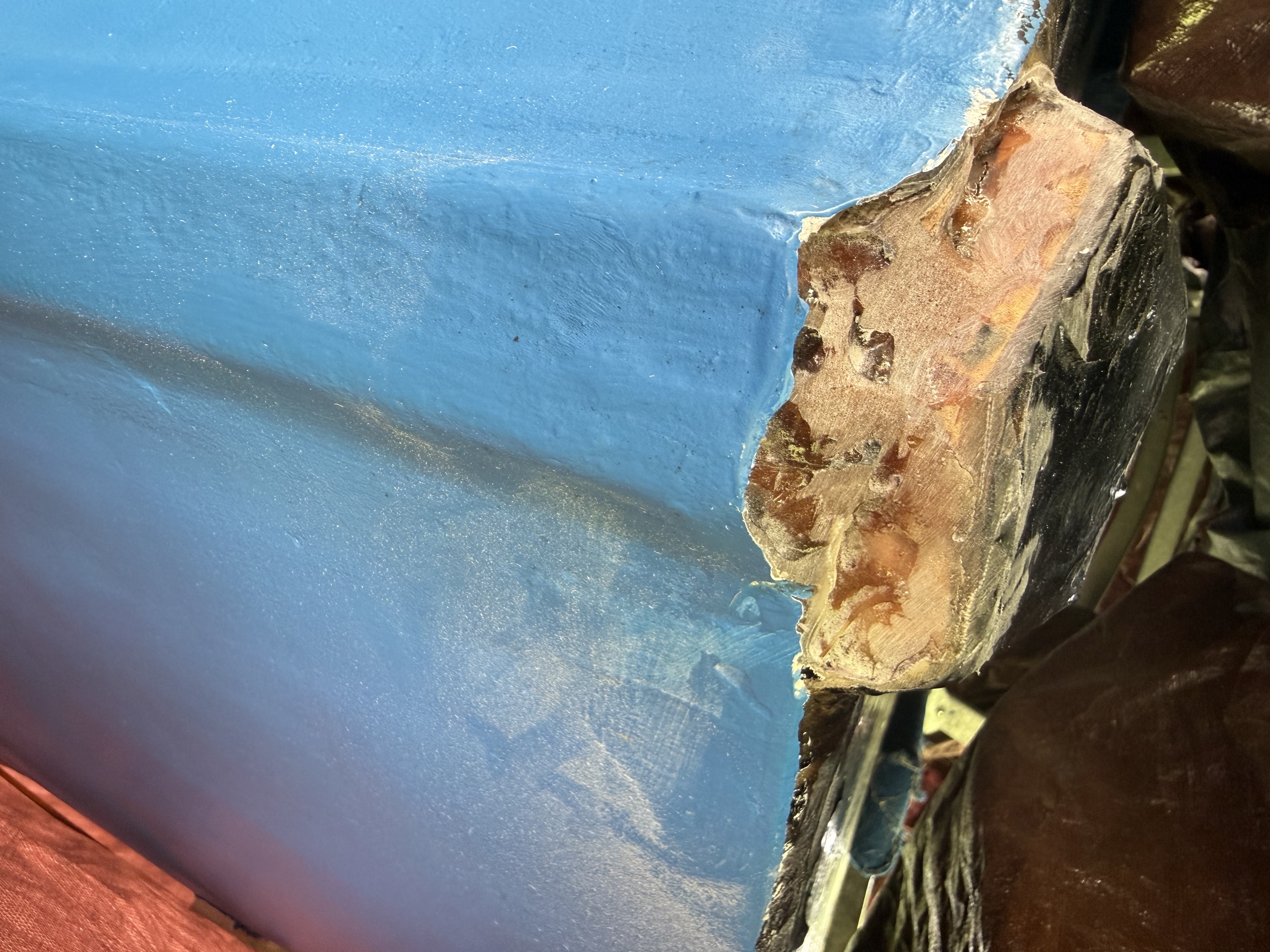 Sanded the whole front keel area.